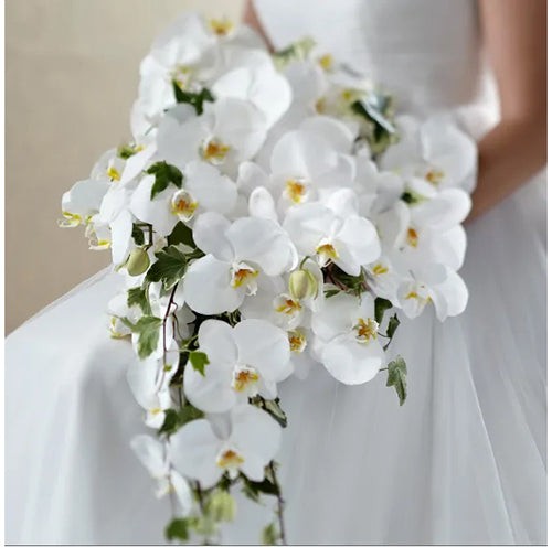 https://betterflowers.ae/cdn/shop/products/phalaenopsis-orchid-bridal-bouquet.jpg?v=1560243893
